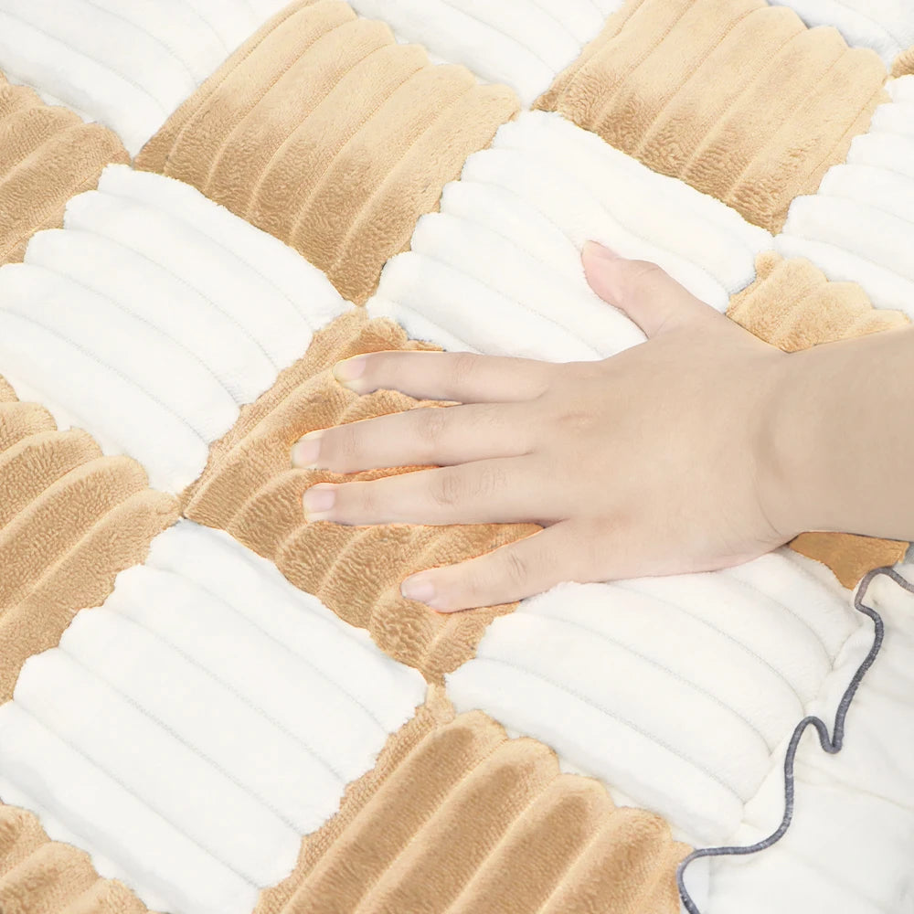 The Cozy Stuff Mat – Multi-Purpose Comfort! 🐶🛋️🚗
